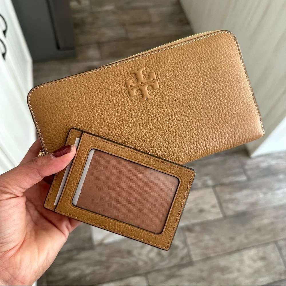New Tory Burch thea continatal wallet ❤️‍🔥 price for each